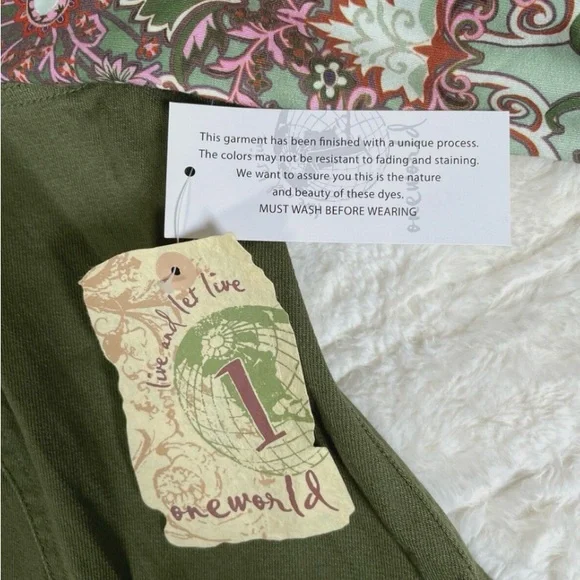 NWT One World Live & Let Live Womens Jacket Size XL Green Multicolor Sleeves - Picture 4 of 8